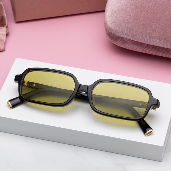 NWT Miu Miu MU 11ZSF-16K07O Black Sunglasses - Picture 5 of 6